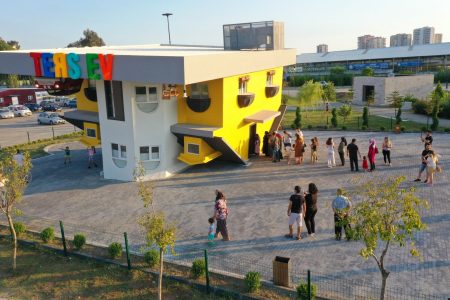 The Upside Down House Opens In Adana, Turkey