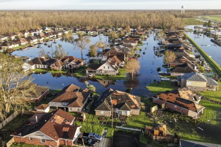 death toll rises to 4 in hurricane Ida, US