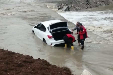 man stuck in river barely escapes death