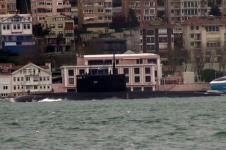 Russian Navy submarine passes through Bosphorus