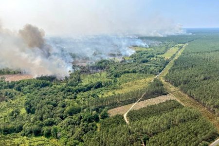 severe wildfires challenge southwestern France