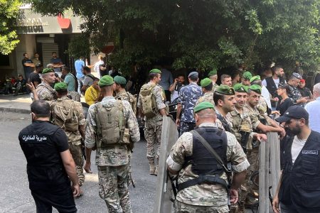 gunman takes Lebanon bank staff hostage