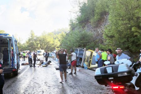 Safari truck overturns on road, killing 5 Iraqi tourists in Turkey’s Marmaris