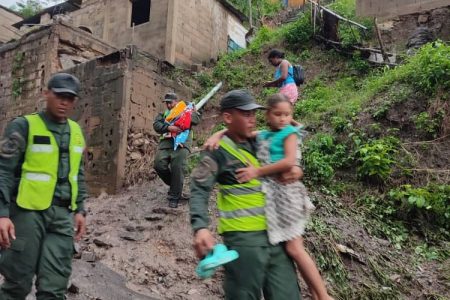 flood and landslide kills 7 in venezuela