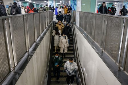 chinese population decreases after 62 years