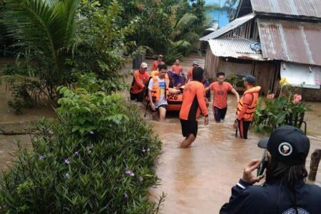 Death toll from Philippines floods rise to 17