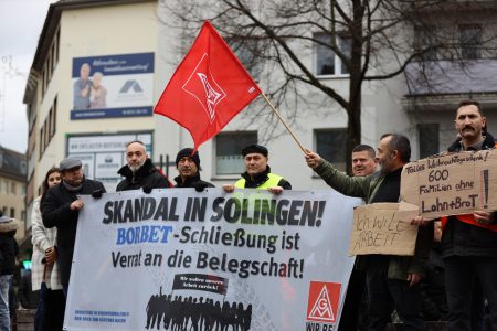 dismissed Turkish workers protest German company
