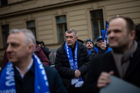 Hundreds of Czech protest government’s average retirement age regulation