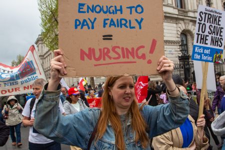 English nurses go on strike over wages and working conditions