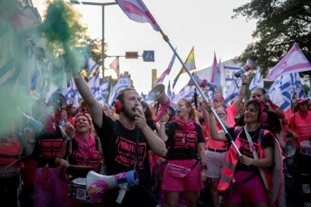protests continue on the 27th week in israel