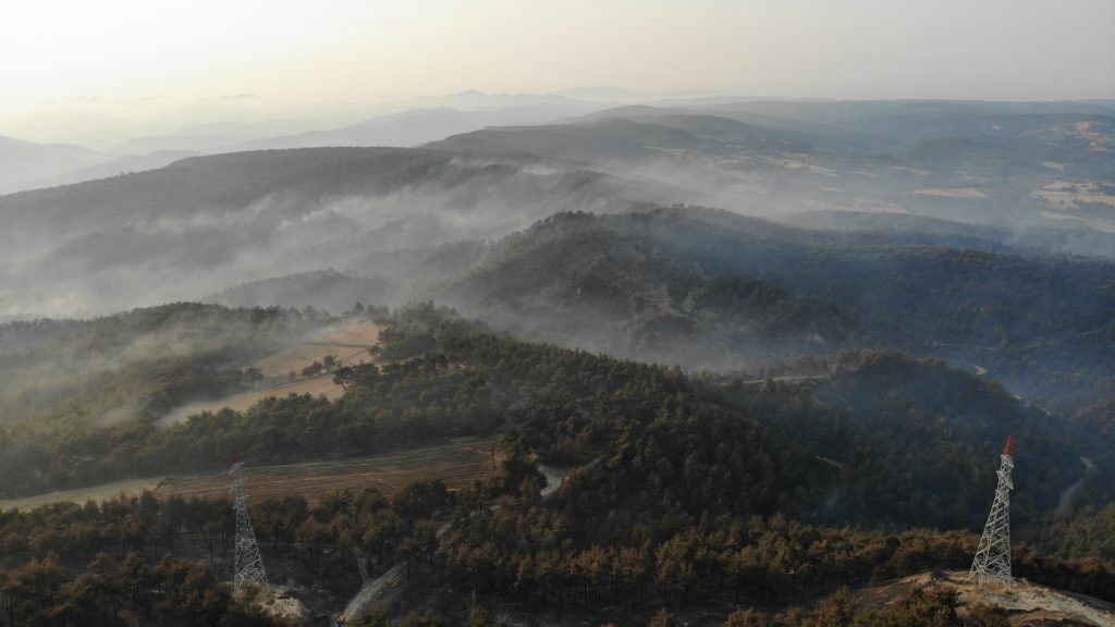ÇANAKKALE'DE ORMAN YANGINININ 3. GÜNÜNDE YANAN ALANLAR BÖYLE GÖRÜNTÜLENDİ