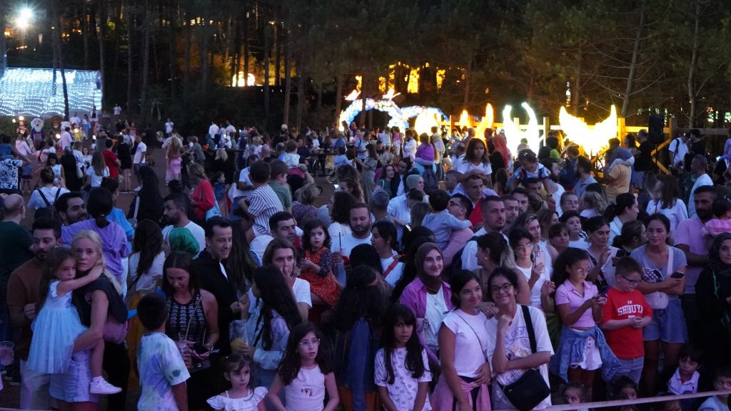 DÜNYACA ÜNLÜ IŞIK FESTİVALİ İSTANBUL'DA