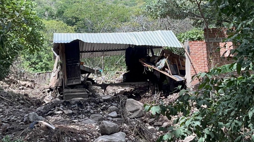 MEKSİKA'DA SEL: 8 ÖLÜ, 2 KAYIP