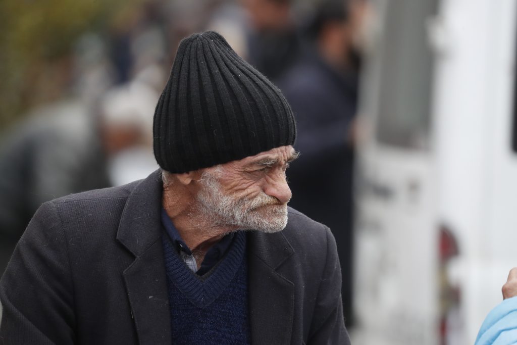 Thousands of ethnic Armenians flee breakaway region of Nagorno-Karabakh