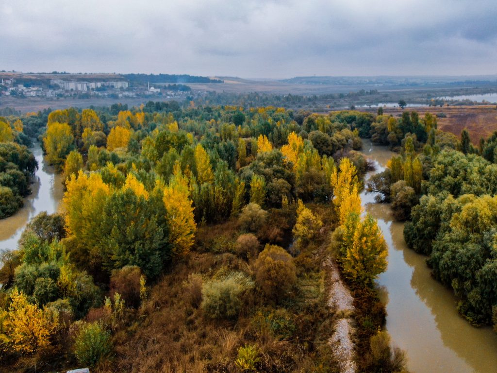 DİYARBAKIR'DA UNESCO'NUN GÖZBEBEĞİ SONBAHARDA EŞSİZ MANZARAYI SERGİLİYOR 8 BİN YILLIK HEVSEL BAHÇELERİ'NDE RENK CÜMBÜŞÜ