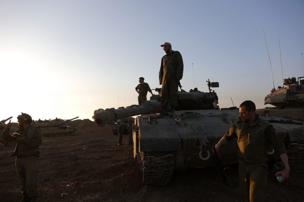 Israeli soldiers near the Gaza border during ceasefire