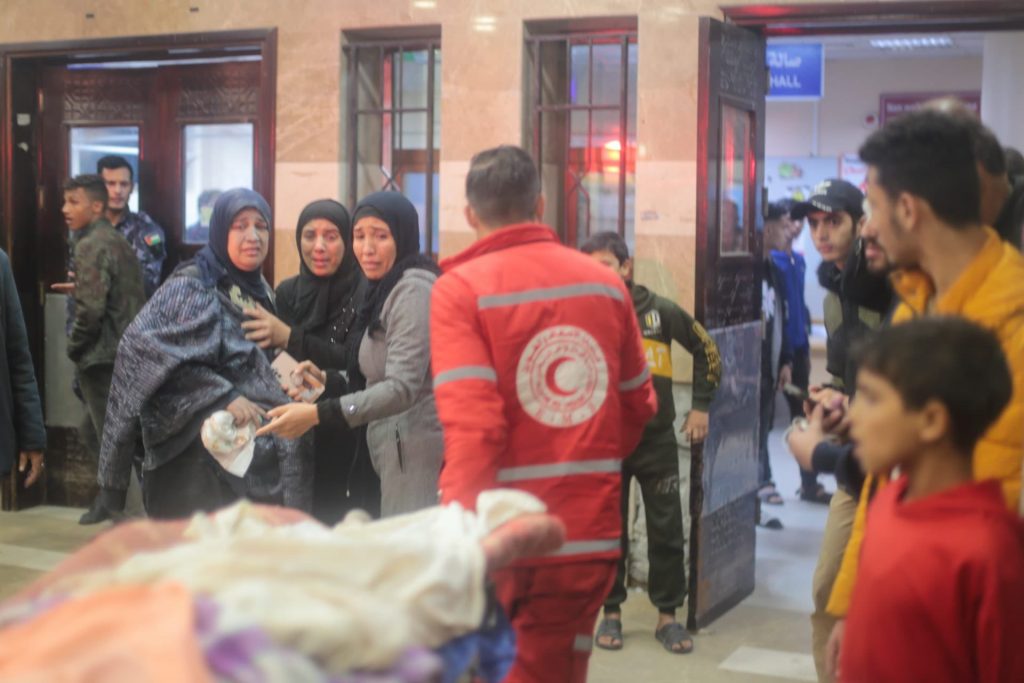 İSRAİL'İN GAZZE'YE SALDIRILARINDA CAN KAYBI 32'YE YÜKSELDİ