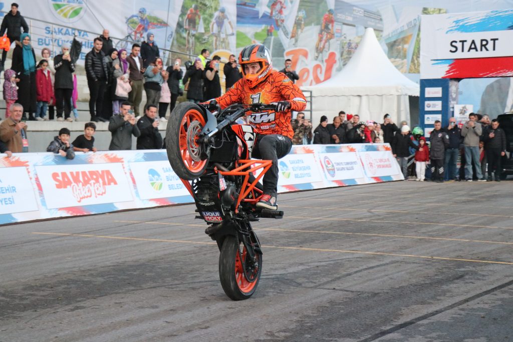 ENDURO YARIŞLARI NEFES KESEN GÖRÜNTÜLERE SAHNE OLDU