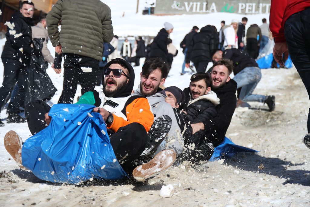 16. AYDER KARDAN ADAM FESTİVALİ RENKLİ GÖRÜNTÜLERE SAHNE OLDU