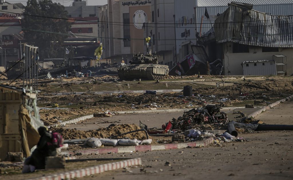 Israeli troops carry out operation in Khan Younis, southern Gaza