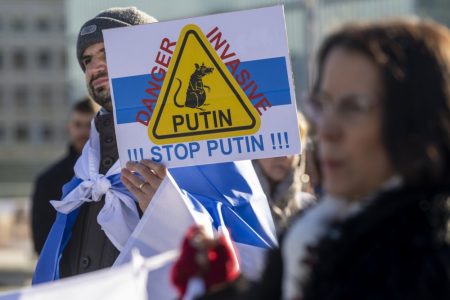 Russians in Switzerland Protested Putin