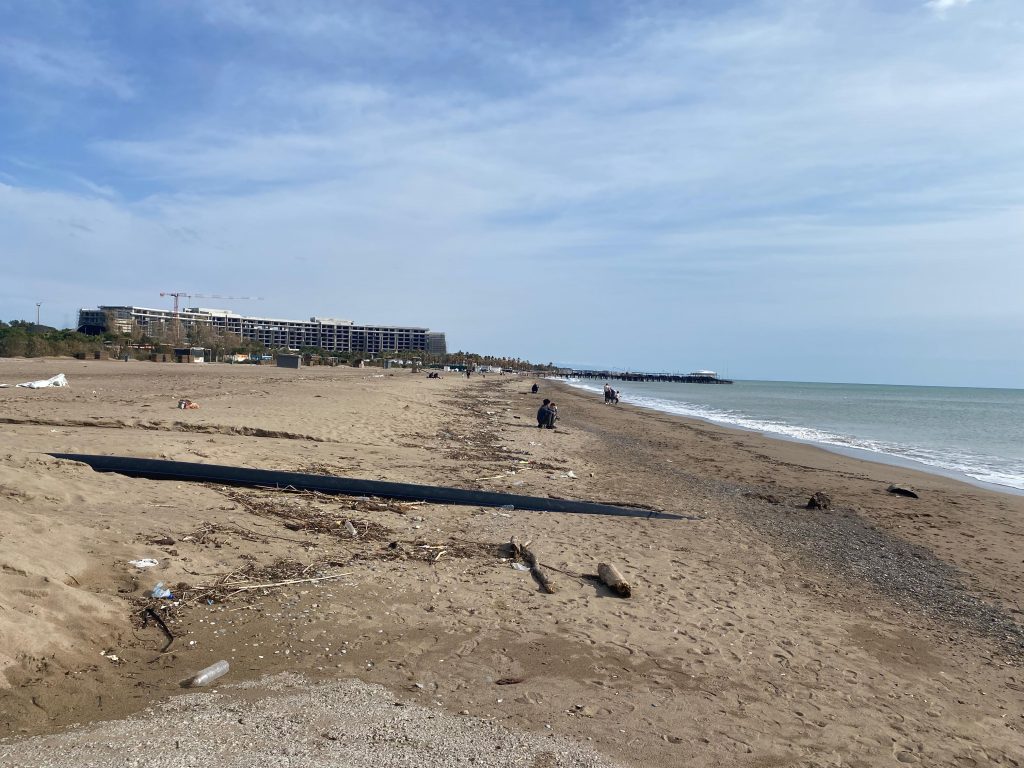ANTALYA'DA SAHİLDE 2 CESET DAHA BULUNDU, CESET SAYISI 8 OLDU