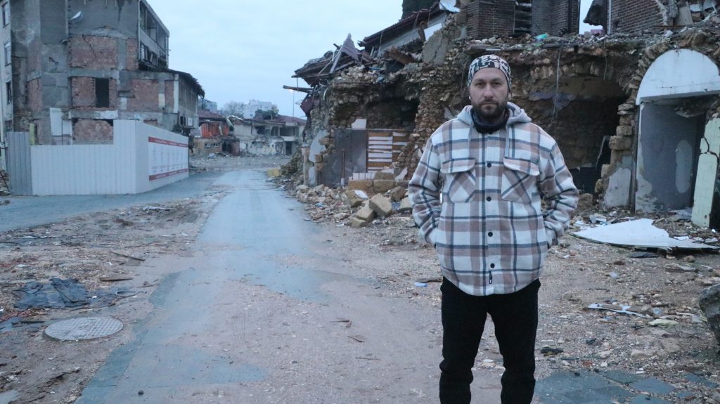 ENKAZ KENTİN KALBİYDİ, DEPREM ÖNCESİ VE DEPREM SONRASI HALİ YÜREKLERİ BURKTU ANTAKYA'NIN KALBİ SARAY CADDESİ'NİN DEPREM ÖNCESİ VE SONRASI GÖRÜNTÜLERİ ASRIN FELAKETİNİN BOYUTUNU GÖZLER ÖNÜNE SERDİ