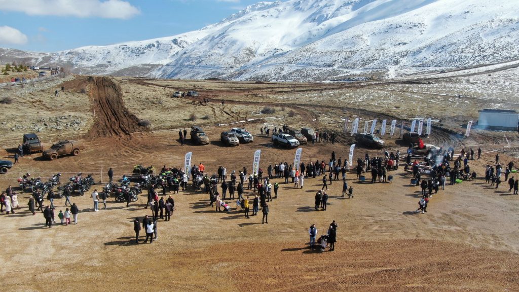 HAZARBABA DAĞI'NDA OFF-ROAD RÜZGARI ELAZIĞ'DA OFF-ROAD, RENKLİ GÖRÜNTÜLERE SAHNE OLDU
