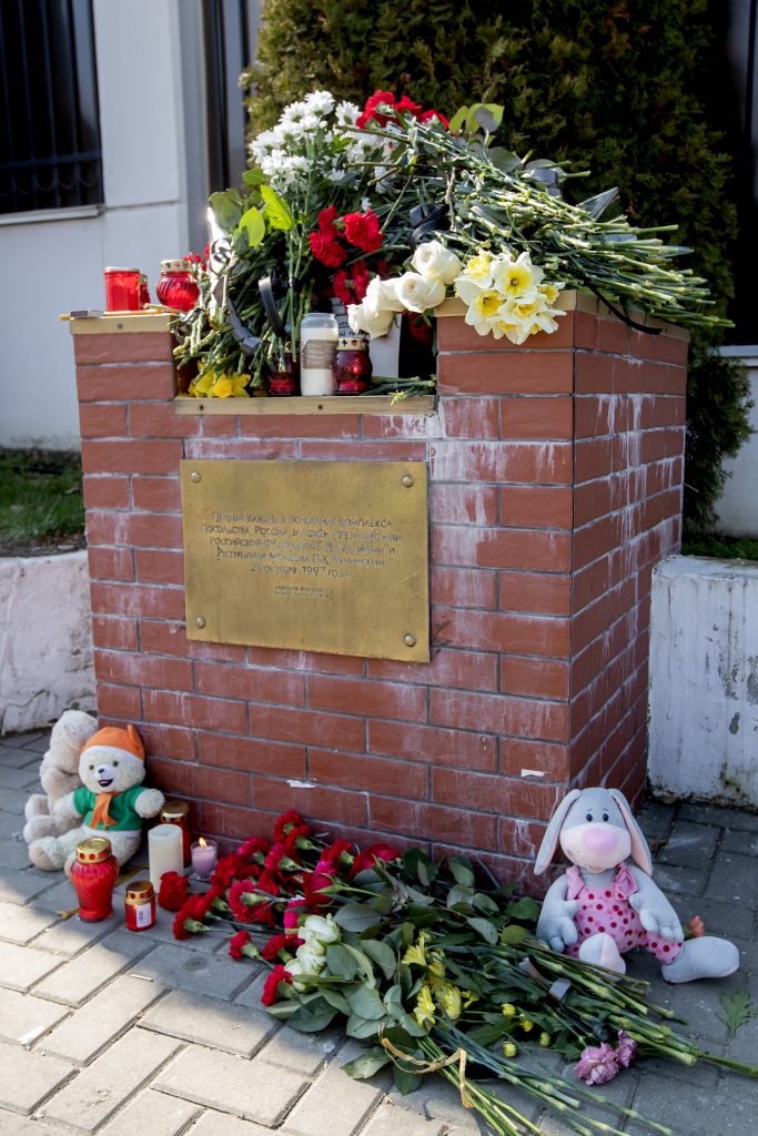 Moldovans pay their respects for the victims of the Crocus City Hall terrorist attack