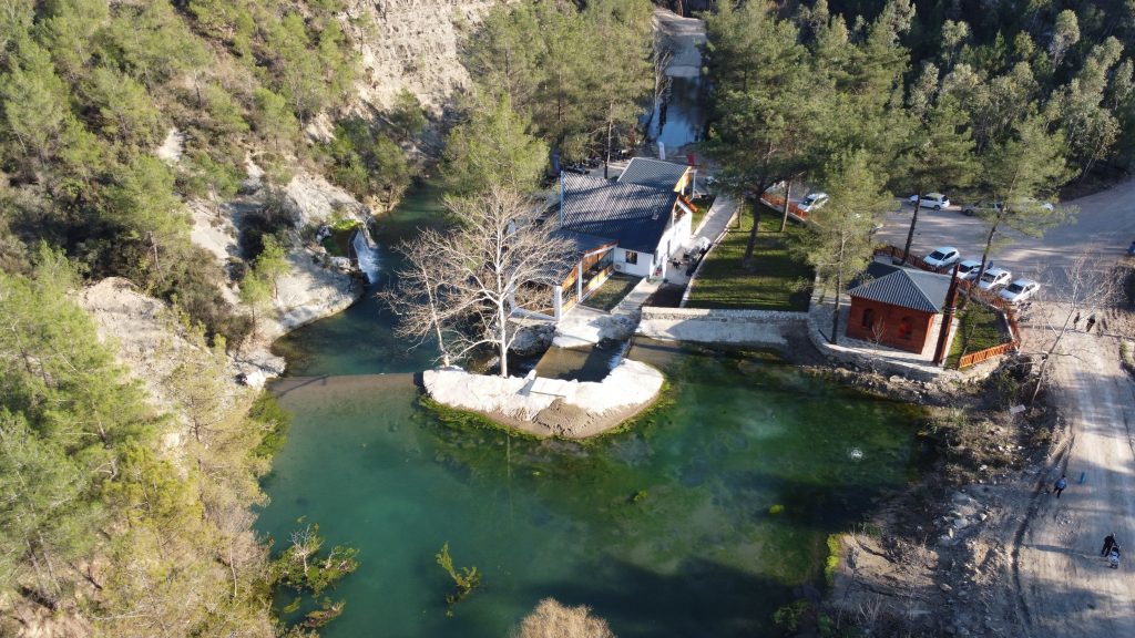 ALADAĞ'DA DOĞADA GÖRSEL ŞÖLEN BAŞLADI ADANA'DA EĞNER YEDİGÖZE TABİAT PARKI ZİYARETÇİLERLE DOLUYOR