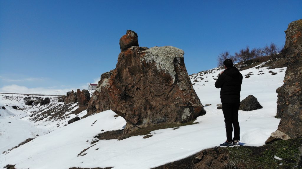 BEYAZA BÜRÜNEN "NEMRUT'UN DEVELERİ" GÖRSEL ŞÖLEN OLUŞTURDU