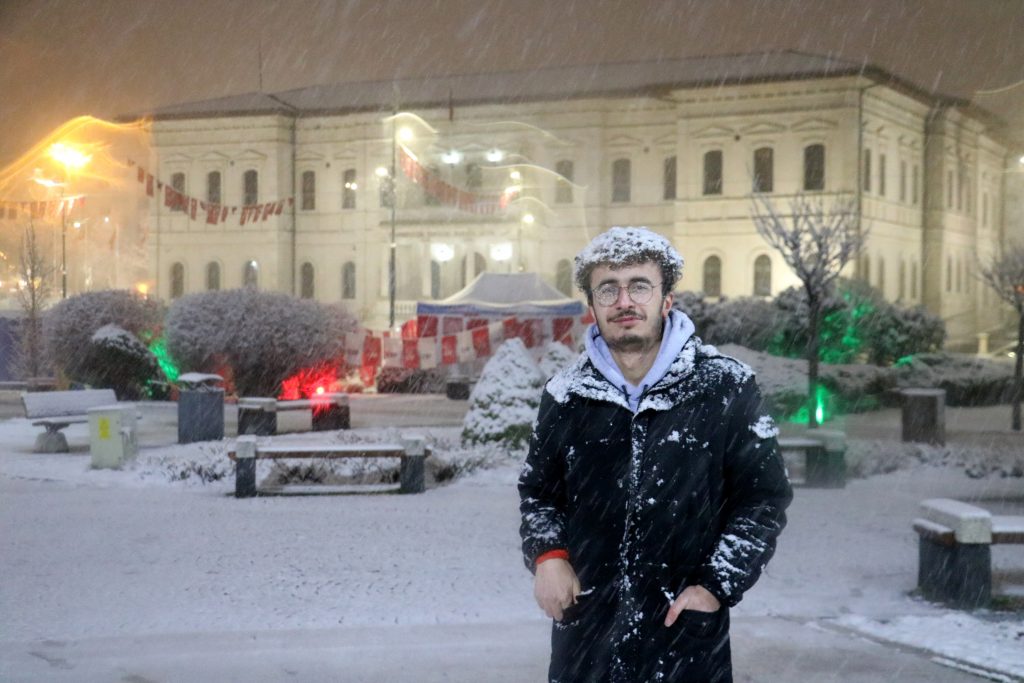 SİVAS BAHARI BEKLERKEN KIŞI YAŞADI, ORTAYA KARTPOSTALLIK GÖRÜNTÜLER ÇIKTI