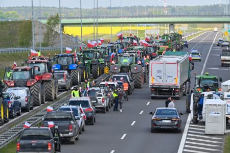 Polish Farmers Continue Protesting EU Imports and Green Deal