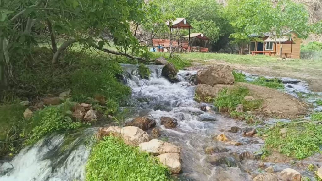 KAYSERİ'DE TURİSTLERİN YENİ GÖZDESİ: YEŞİLKÖY ŞELALESİ