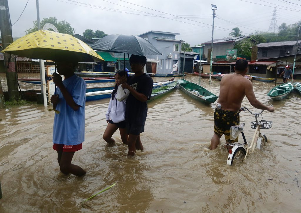 Typhoon Ewiniar causes floods in the Philippines