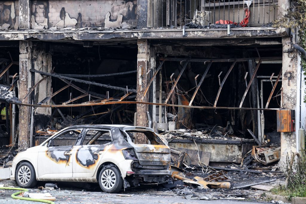 Explosion and fire kills three people and injures several in Duesseldorf