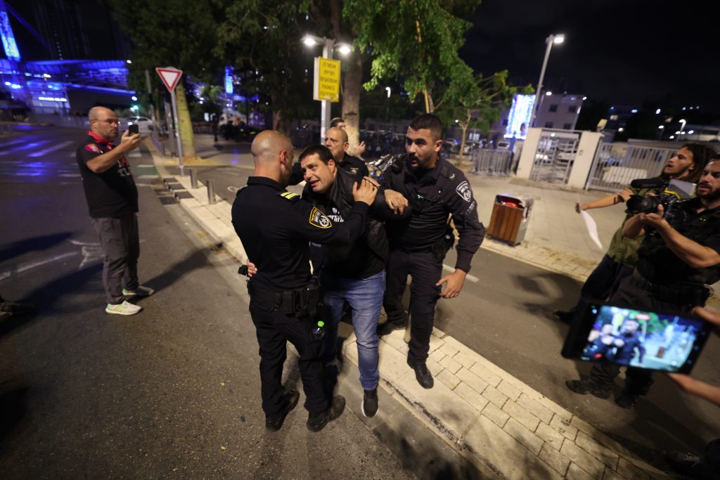 Anti-government protest in Tel Aviv calls for immediate release of hostages from Gaza