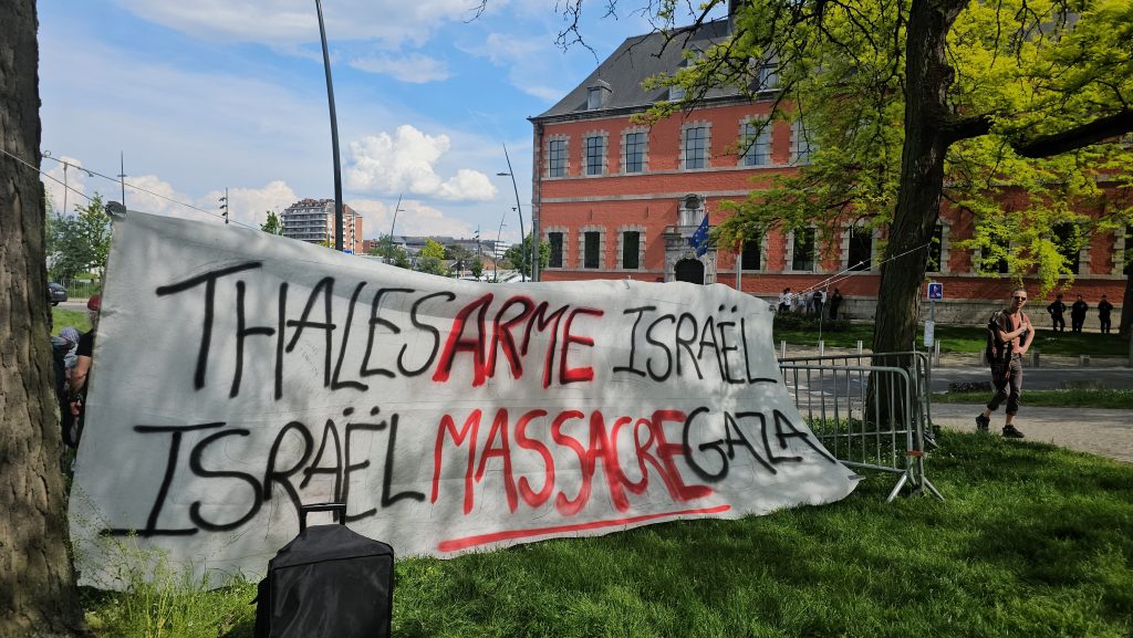 BELÇİKA'DA İSRAİL'E YAPILAN SİLAH SATIŞI PROTESTO EDİLDİ