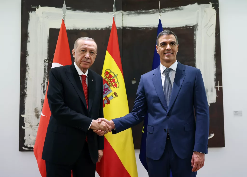 CUMHURBAŞKANI ERDOĞAN, İSPANYA BAŞBAKANI SANCHEZ İLE GÖRÜŞTÜ