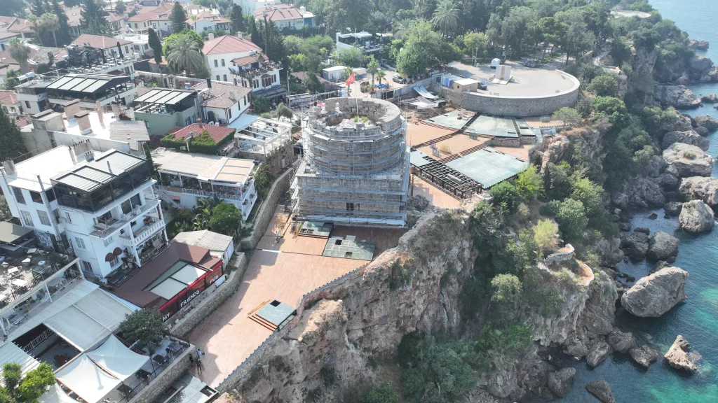 HIDIRLIK KULESİ'NDE TARİH YENİDEN CANLANACAK PROJEDE RESTORASYON VE YENİ BULGULAR HEYECANLANDIRDI