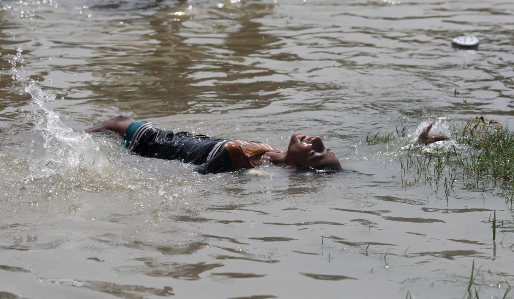 Temperatures in New Delhi surpass 50 degrees Celsius amid heatwave