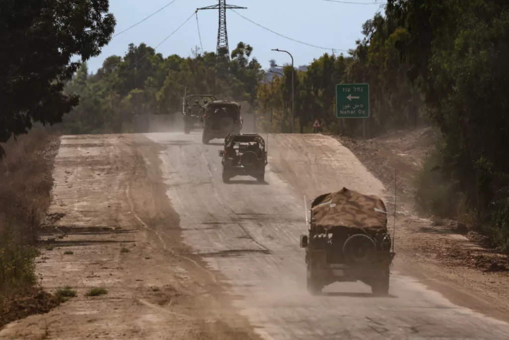 Israel continues military operations in Shejaiya area and central, southern Gaza