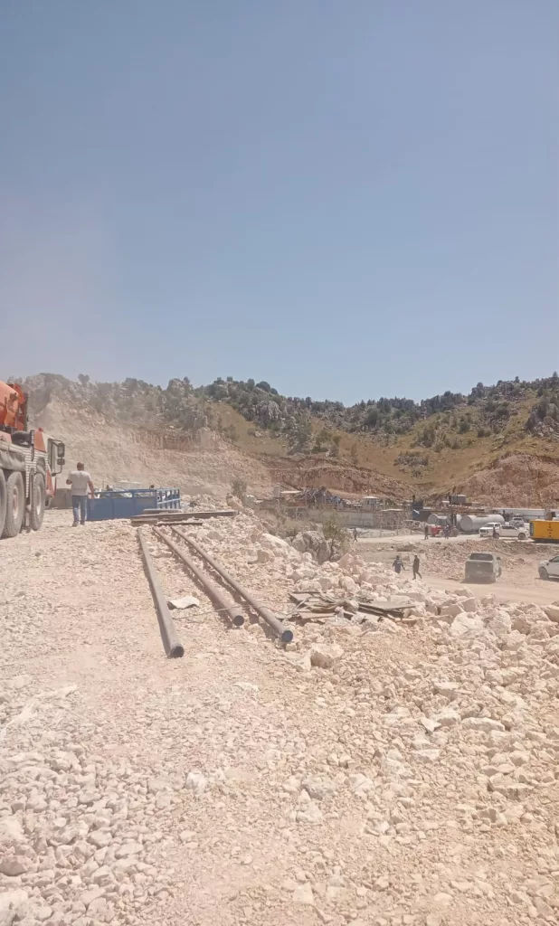 GABAR DAĞI'NDA PETROL ARAMA SONDAJI DEVRİLDİ: 3 YARALI