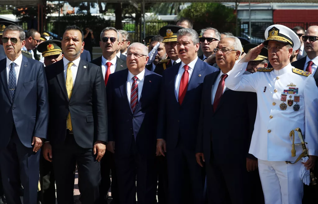 CUMHURBAŞKANI ERDOĞAN, ATATÜRK ANITI'NA ÇELENK SUNDU