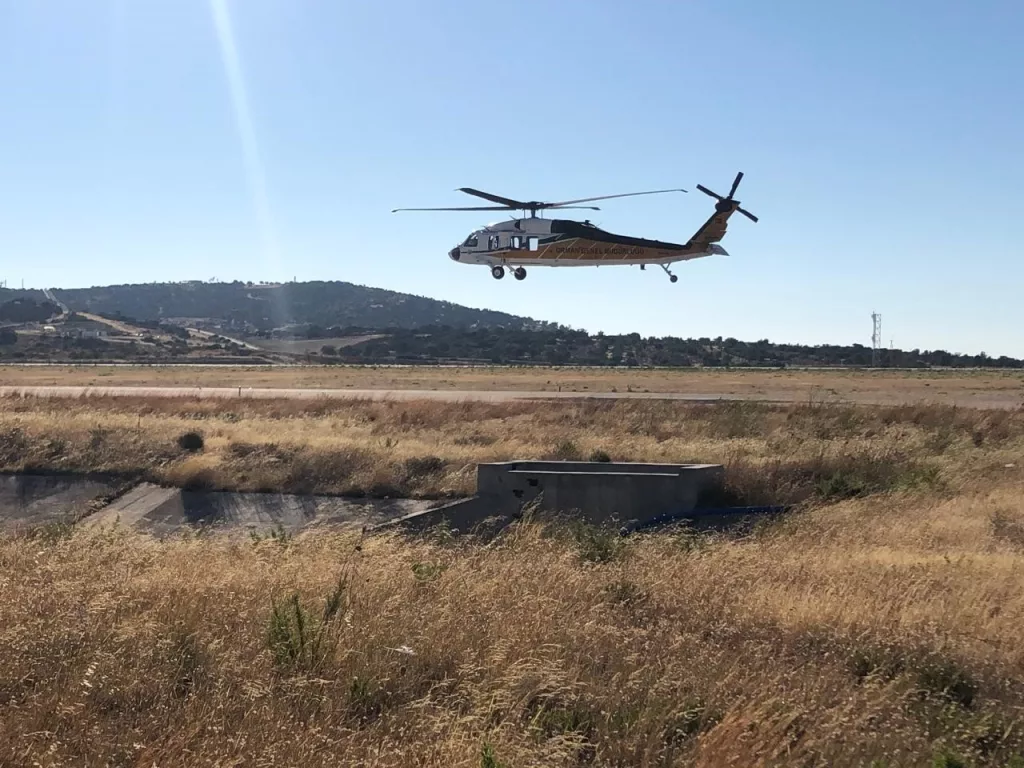 TÜRKİYE'DEN YARDIM İÇİN GÖNDERİLEN 2 UÇAKLA 1 HELİKOPTER YUNANİSTAN'A ULAŞTI