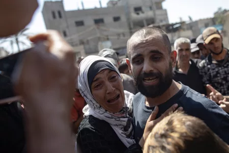 Israel Releases 25 Palestinian Prisoners