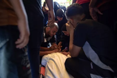Israeli Attacks Kill 32 More in Gaza Strip