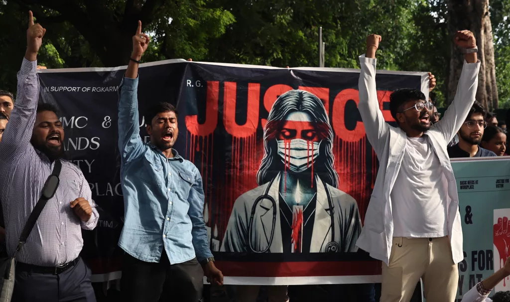 Doctors protest over alleged rape and murder incident in Kolkata