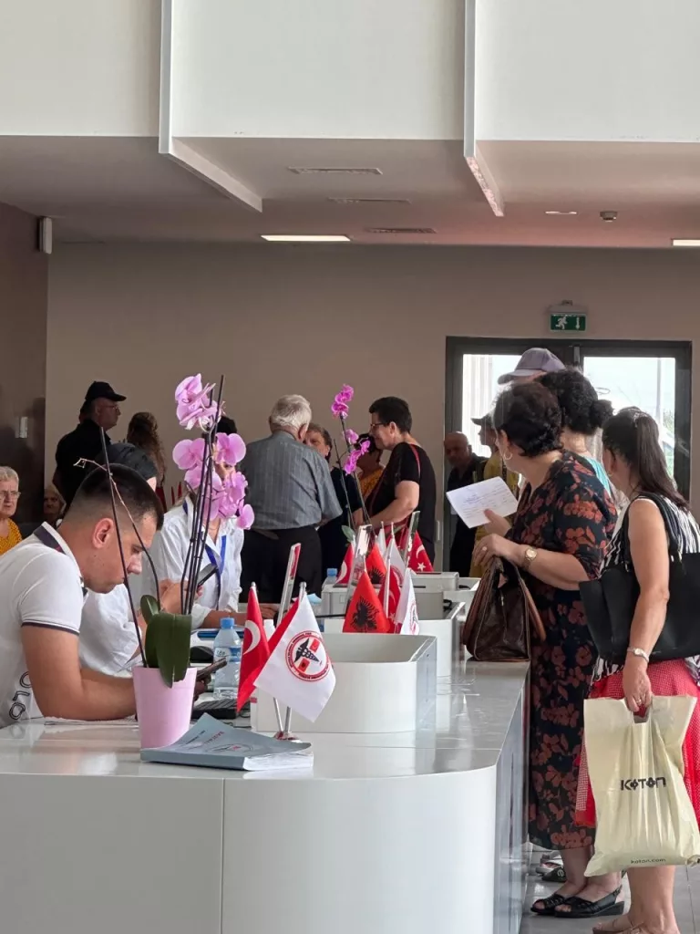 TÜRKİYE-ARNAVUTLUK FİER DOSTLUK HASTANESİ, ARNAVUTLUK HALKINA KALİTELİ SAĞLIK HİZMETİ SUNMAYA DEVAM EDİYOR AÇILDIĞI GÜNDEN BUGÜNE 802 BİN İŞLEM YAPILDI