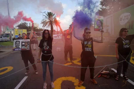 Israelis Demand Hostage Deal and Ceasefire